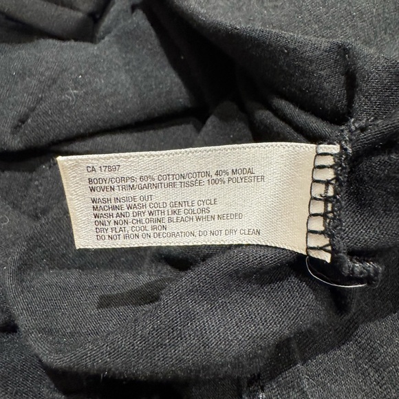 GAP Black Ruffled Blouse, size M - Picture 8 of 8